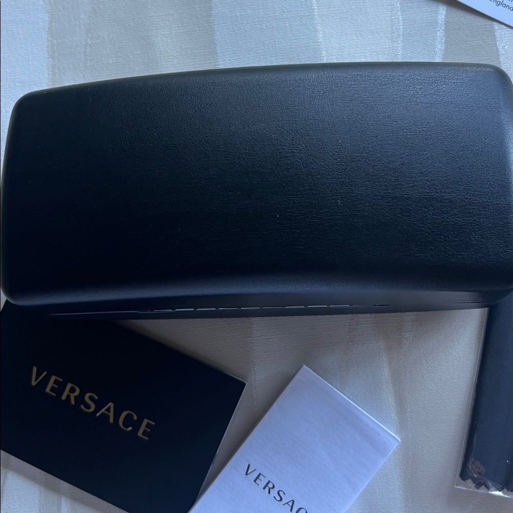 NWOT. Versace Black and Gold Sunglasses hard Case - Picture 4 of 8